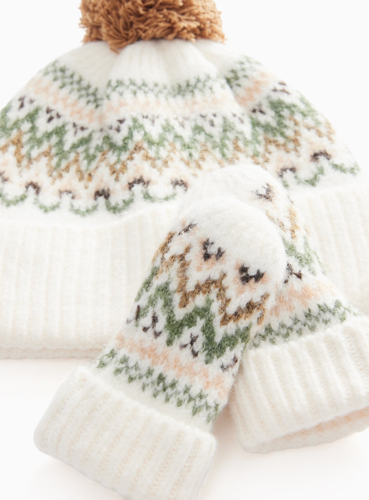Fairisle Bobble Hat & Mittens Set Newborn - Image 2 thumbnail